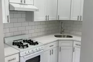 7 Dewey St, Huntington, NY 11743 - Photo 4