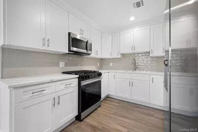 108 Maya Circle, Central Islip, NY 11722 - Photo 6