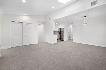 108 Maya Circle, Central Islip, NY 11722 - Photo 12