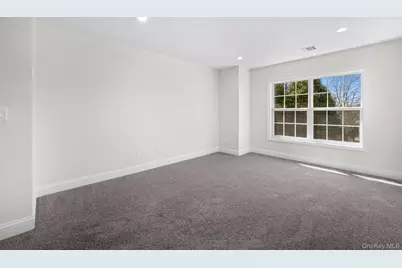 108 Maya Circle, Central Islip, NY 11722 - Photo 28