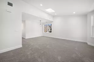 108 Maya Cir, Central Islip, NY 11722 - Photo 10