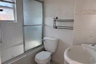 90-10 217th St, Queens Village, NY 11428 - Photo 12