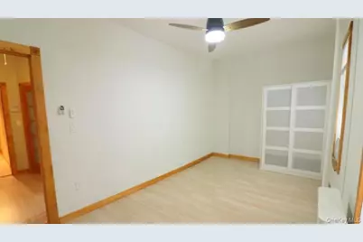 300 N 8th Street, Brooklyn, NY 11211 - Photo 6