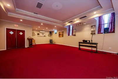 134 Jefferson Street, Inwood, NY 11096 - Photo 10