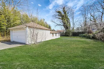 129 Bay Avenue, Patchogue, NY 11772 - Photo 2