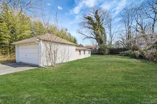 129 Bay Ave, Patchogue, NY 11772 - Photo 2