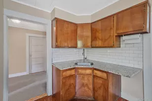 129 Bay Ave, Patchogue, NY 11772 - Photo 10