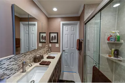 388 Forest Avenue, Massapequa, NY 11758 - Photo 18