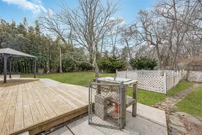 50 Bayview Avenue, East Islip, NY 11730 - Photo 8