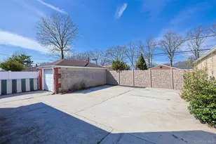 224-47 76th Rd, Oakland Gardens, NY 11364 - Photo 48