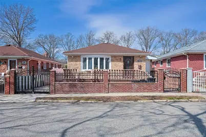 22447 76th Road, Oakland Gardens, NY 11364 - Photo 2