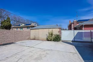 224-47 76th Rd, Oakland Gardens, NY 11364 - Photo 46