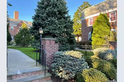 35 Floral Boulevard #1A, Floral Park, NY 11001 - Photo 1