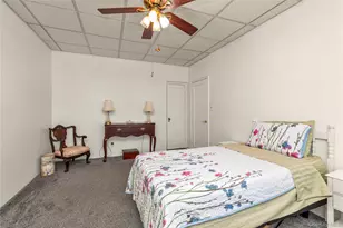 35 Floral Blvd, Floral Park, NY 11001 - Photo 12