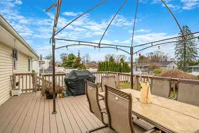 27 Spencer Way, Kings Park, NY 11754 - Photo 30