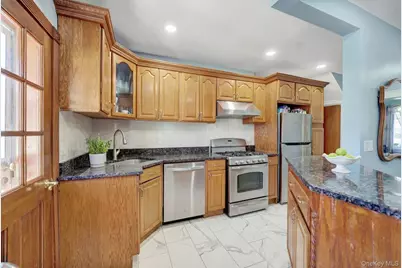 8915 88th Street, Woodhaven, NY 11421 - Photo 6