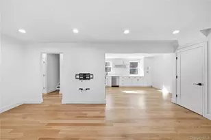 68-21 Cloverdale Ln, Bayside, NY 11364 - Photo 8