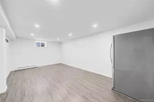 68-21 Cloverdale Ln, Bayside, NY 11364 - Photo 24