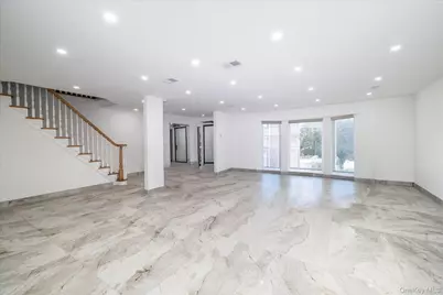 83 Arnold Court, East Rockaway, NY 11518 - Photo 2