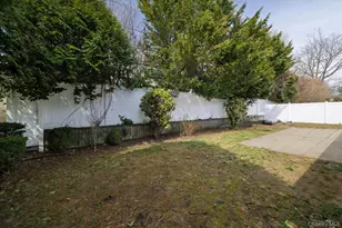 83 Arnold Ct, East Rockaway, NY 11518 - Photo 4