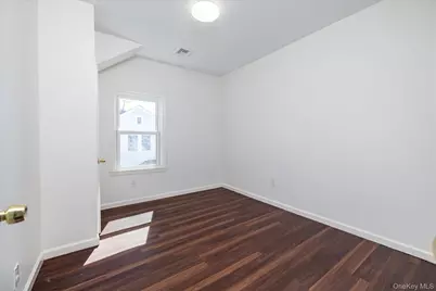 31 N Lewis Place, Rockville Centre, NY 11570 - Photo 14