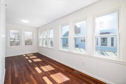 31 N Lewis Place, Rockville Centre, NY 11570 - Photo 4