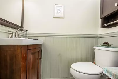 62 W 1st Street, Freeport, NY 11520 - Photo 20
