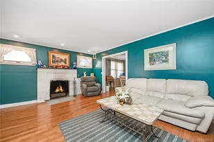 62 W 1st St, Freeport, NY 11520 - Photo 14