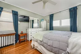 62 W 1st St, Freeport, NY 11520 - Photo 24