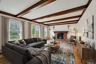 330 Edgewood Ave, Smithtown, NY 11787 - Photo 12