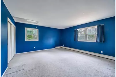 330 Edgewood Avenue, Smithtown, NY 11787 - Photo 26