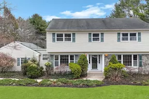 330 Edgewood Ave, Smithtown, NY 11787 - Photo 2