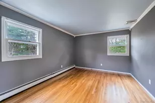 330 Edgewood Ave, Smithtown, NY 11787 - Photo 24