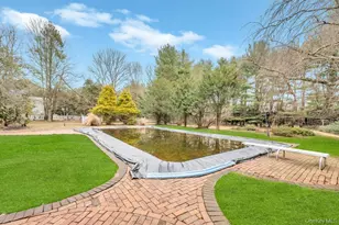 330 Edgewood Ave, Smithtown, NY 11787 - Photo 36