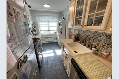 43 N Forest Avenue #C21, Rockville Centre, NY 11570 - Photo 8