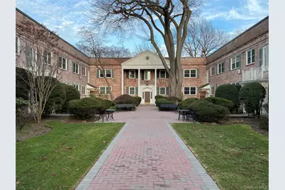 43 N Forest Avenue #C21, Rockville Centre, NY 11570 - Photo 4