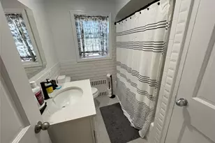 43 N Forest Ave, Rockville Centre, NY 11570 - Photo 12