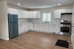 51 Oak Dr, Riverhead, NY 11901 - Photo 4