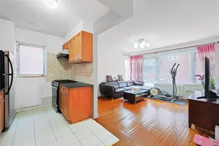 71-28 163rd St, Fresh Meadows, NY 11365 - Photo 4