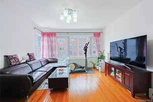71-28 163rd St, Fresh Meadows, NY 11365 - Photo 2