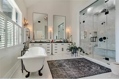 171 Beach 148th Street, Neponsit, NY 11694 - Photo 22