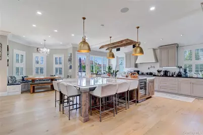 171 Beach 148th Street, Neponsit, NY 11694 - Photo 10