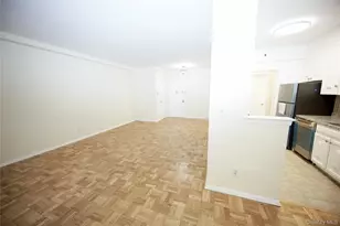 5 Schenck, Great Neck, NY 11021 - Photo 4