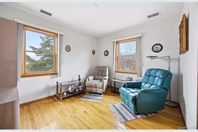 1450 McCann Lane, Riverhead, NY 11944 - Photo 12