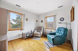 1450 Mccann Ln, Riverhead, NY 11944 - Photo 12