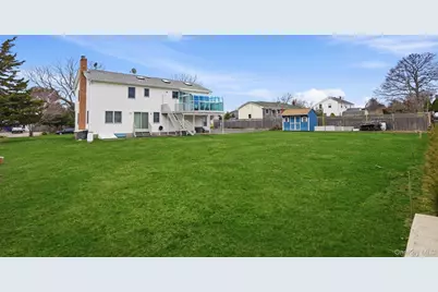 1450 McCann Lane, Riverhead, NY 11944 - Photo 30