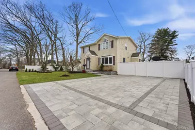 68 Fuller Avenue, Islip, NY 11751 - Photo 2