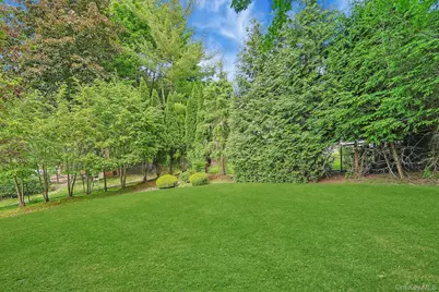 8 Sasson Terrace, Valley Cottage, NY 10989 - Photo 12