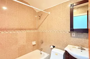 [Address not provided], Richmond Hill, NY 11419 - Photo 12