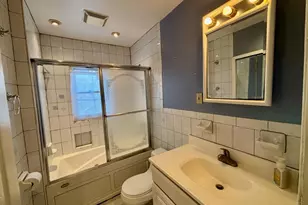 194-19 115th Ave, Saint Albans, NY 11412 - Photo 16